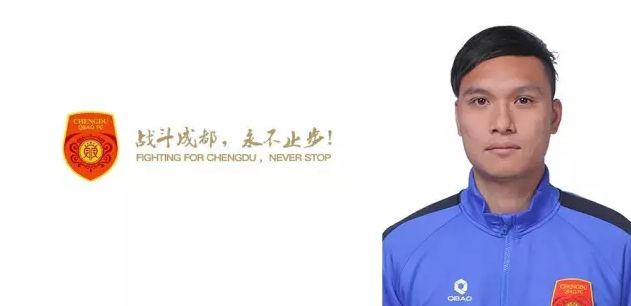 32年来，汤姆;克鲁斯一直积极推动《壮志凌云2》的拍摄，但种种原因这个项目的推进举步维艰